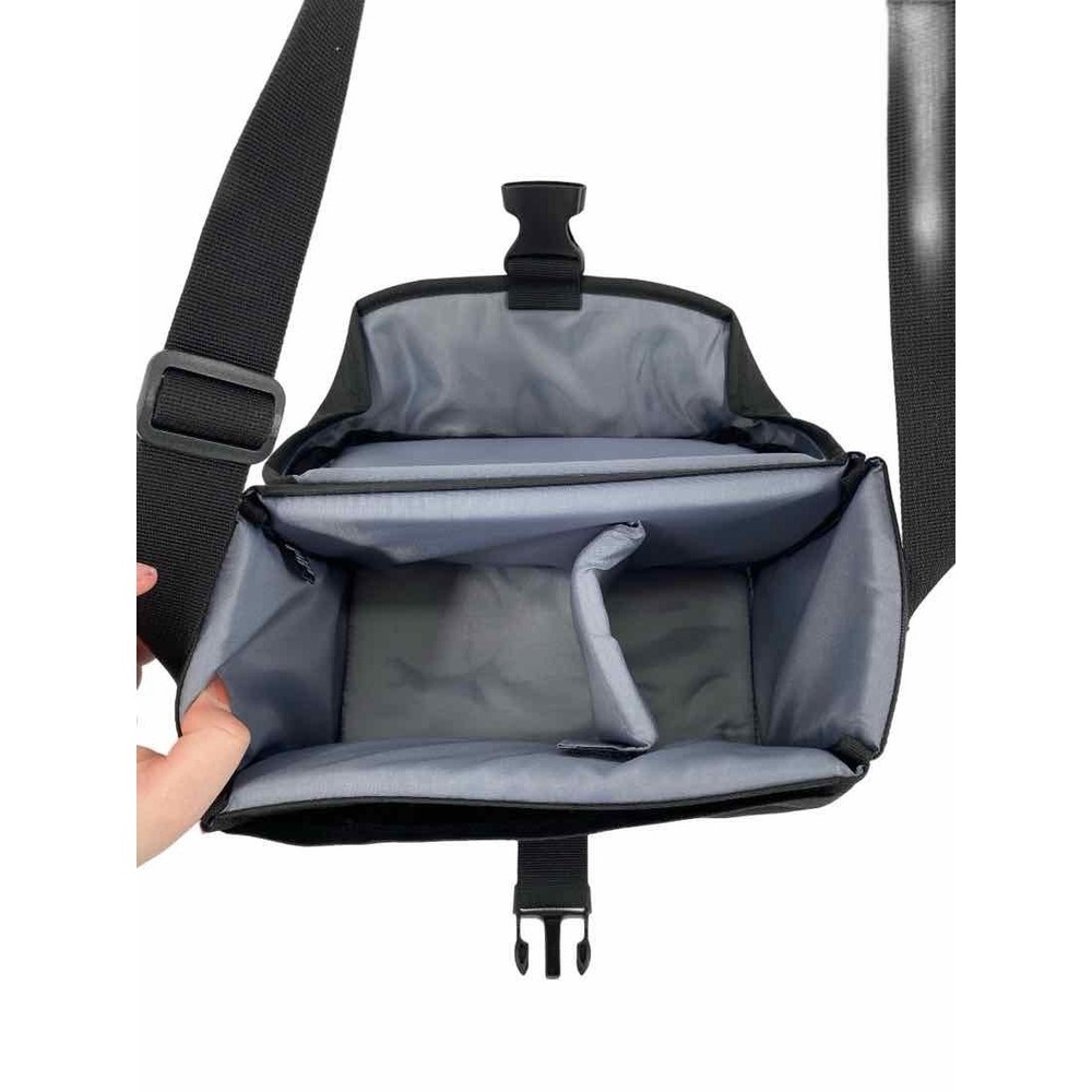 Canon Black Camera Bag - Picture 2 of 2